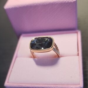 Swarovski Gold Ring ,size 7.5